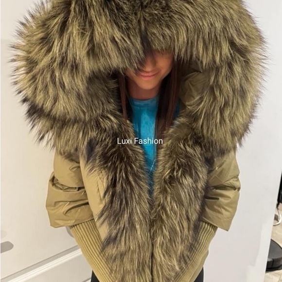 Women's Warm Loose Hooded Down Jacket Fur Collar Thickened Luxury Jacket Winter - Picture 2 of 9